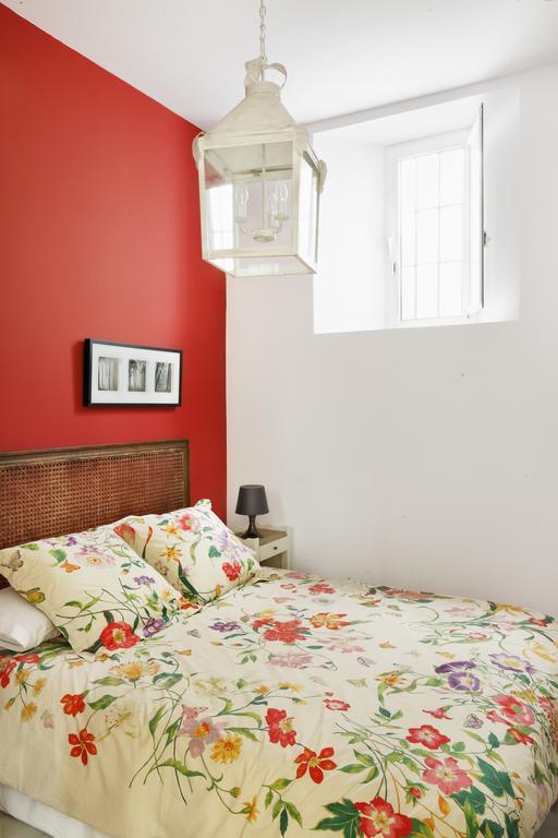 Apartamentos Mariscal เซบีญา ภายนอก รูปภาพ