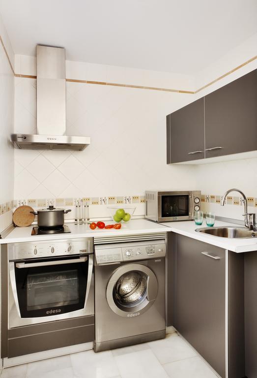 Apartamentos Mariscal เซบีญา ภายนอก รูปภาพ