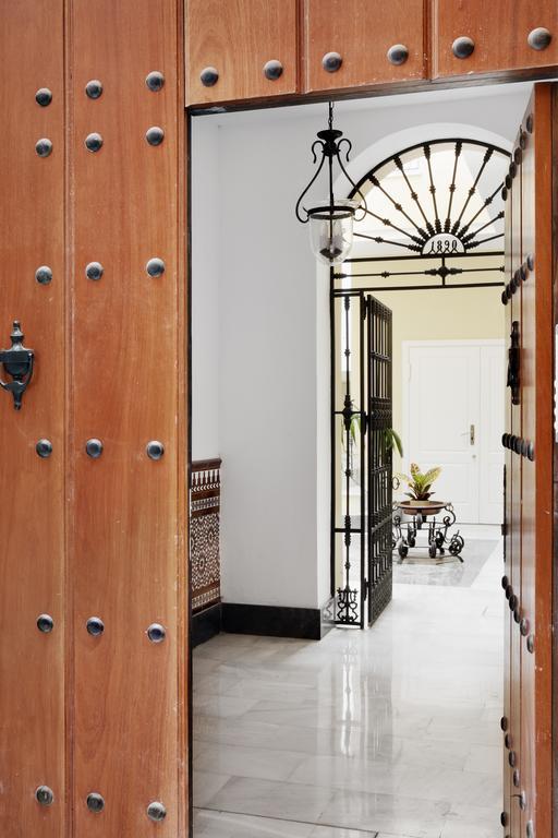Apartamentos Mariscal เซบีญา ภายนอก รูปภาพ