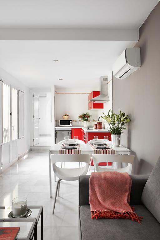 Apartamentos Mariscal เซบีญา ภายนอก รูปภาพ