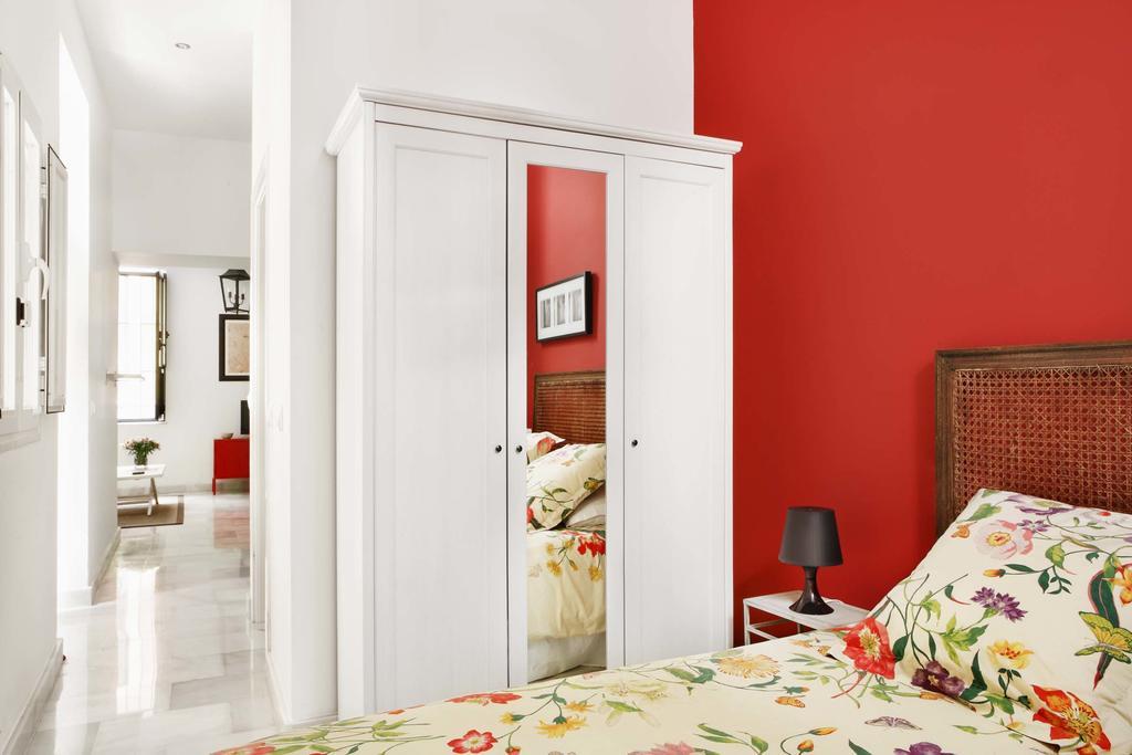 Apartamentos Mariscal เซบีญา ภายนอก รูปภาพ